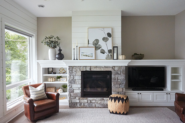 How to Decorate Your Fireplace’s Mantel and Hearth