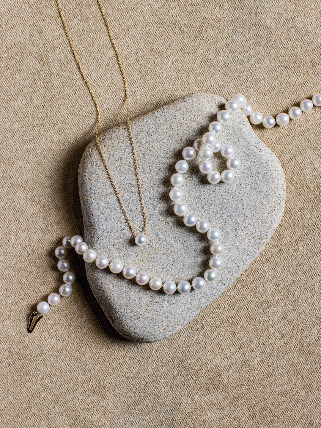 “Pearls are starting to make a little bit of a comeback. We do a floating pearl. It’s just a single pearl, and it’s movable, so it floats on the chain. And that’s been a very popular seller for us,” Foote says.