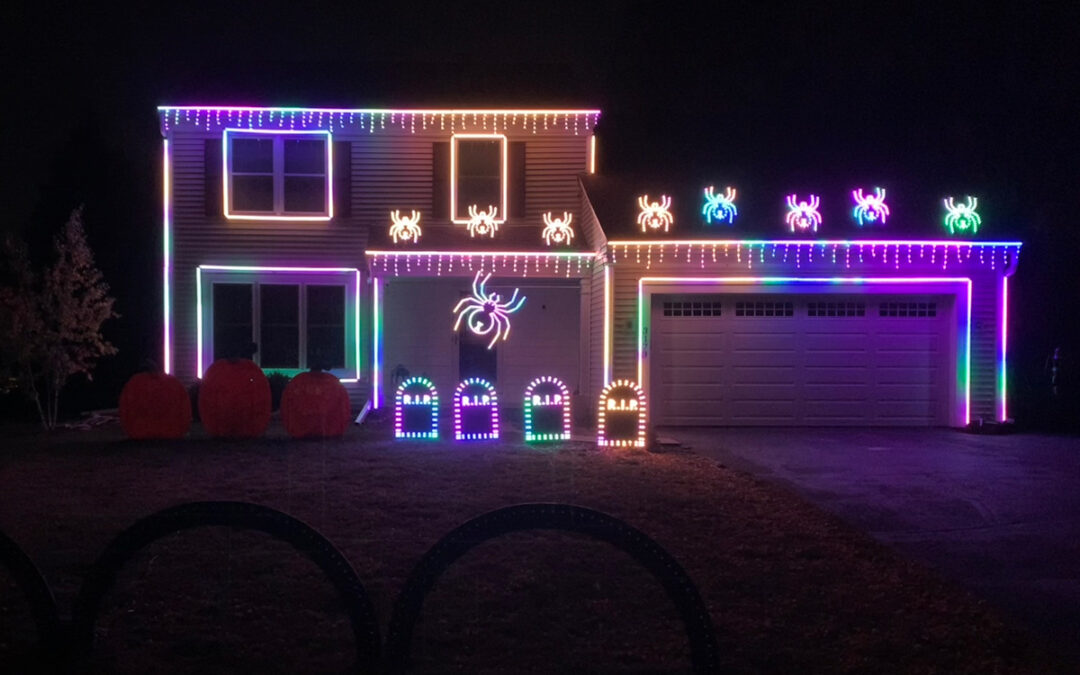 Holiday Yard Display Lights Up Copper Oaks