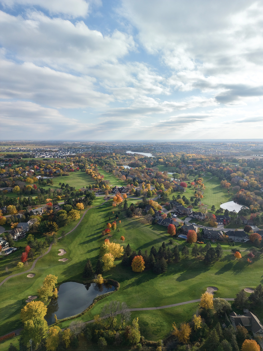 Joseph Shoemaker shares a different viewpoint of Woodbury with his drone photography. Taken in March 2023 with a DJI Mini Pro 3, Shoemaker captures Prestwick Golf Course donned in autumnal orange, red and yellow tones. “I flew my [drone] straight up from Colby Lake Park and managed to capture the beautiful fall colors of the trees in transition,” he says. “This was my favorite photograph I had taken that day as the sunlight was just right.”