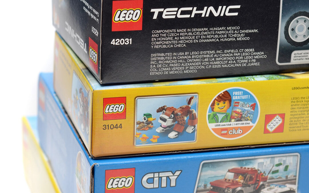 Bricks & MiniFigs Offers a New Way to Lego
